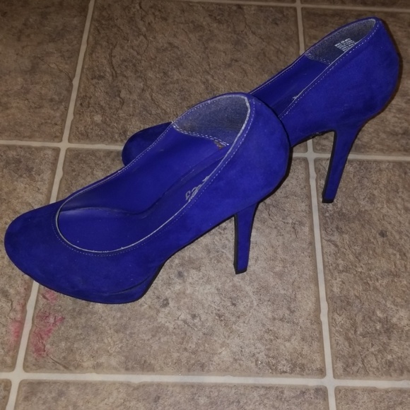 High heels - Picture 3 of 5